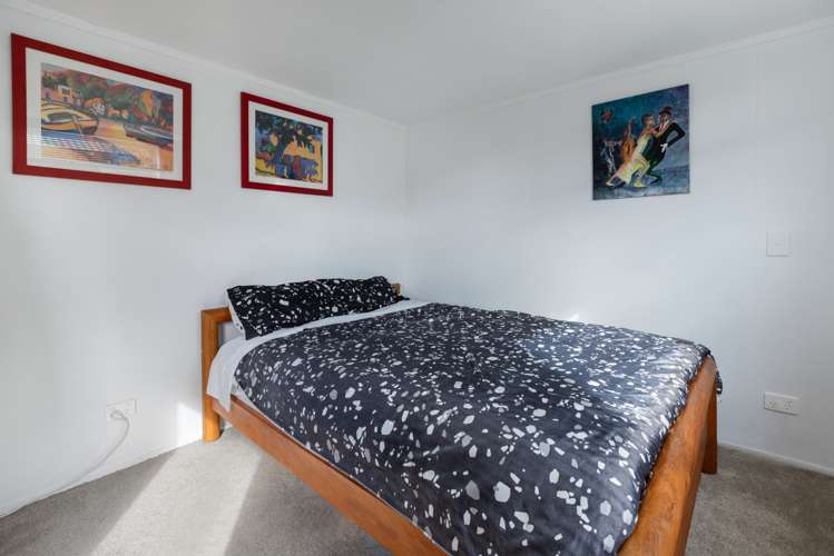 36 Emmett Street Greerton_8