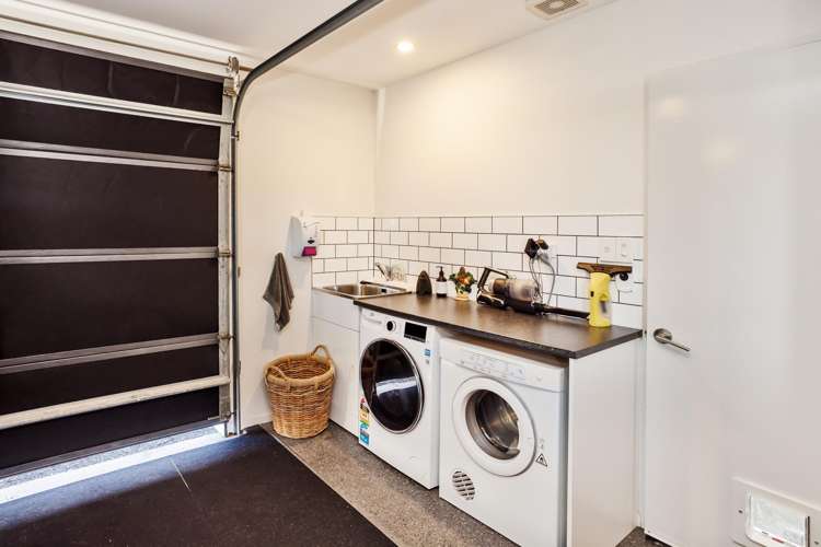 305 Oreti Road Otatara_24