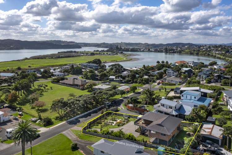 8 Taipari Avenue Raglan_0