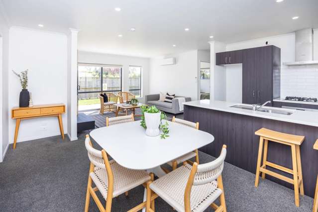 1/82 Bruce Avenue Glenview_3