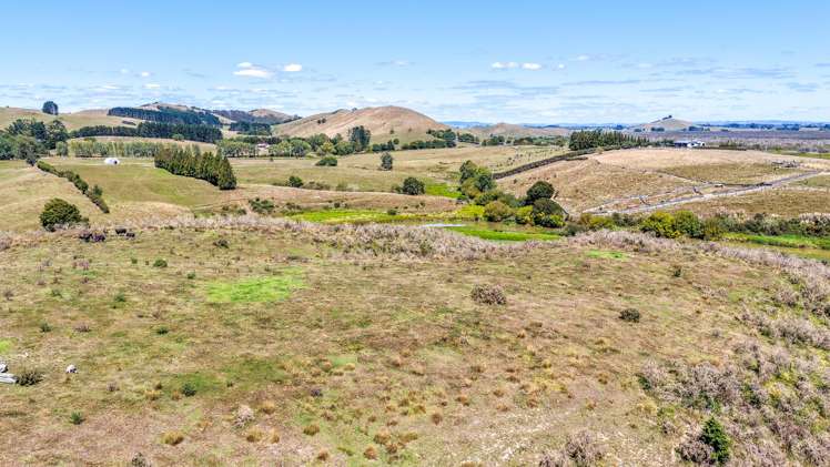 650 Falls Road Maramarua_15