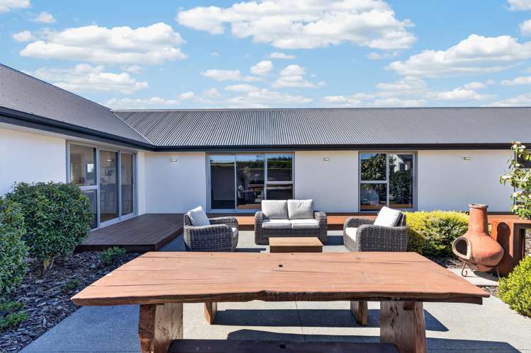 16 Landsborough Drive Darfield_24