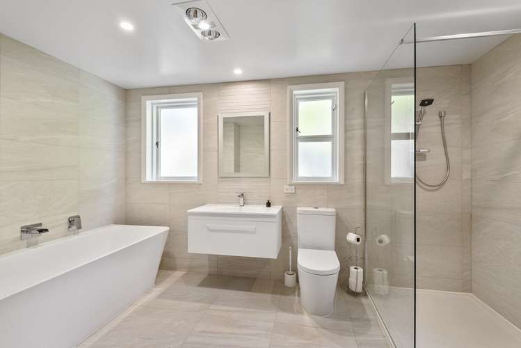 13 Cholmondeley Lane Governors Bay_17