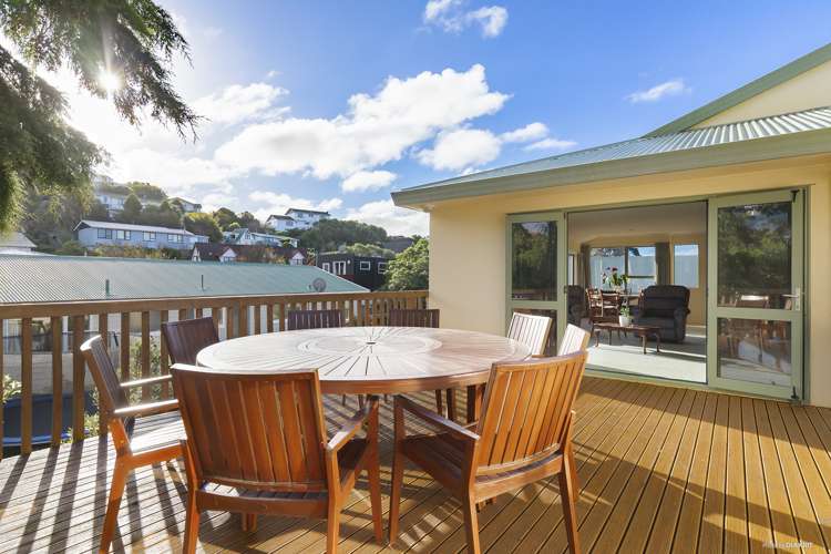 15b Hawtrey Terrace Johnsonville_2