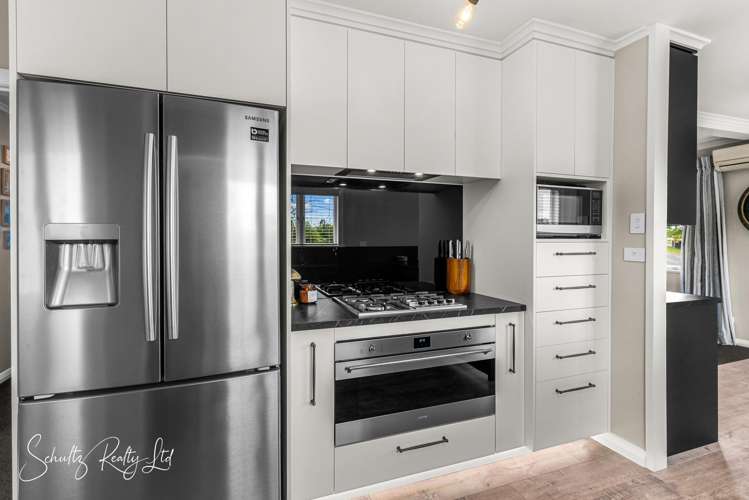 16 Whaka Road Maungaturoto_9