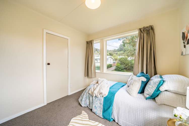 10 James Grove Stokes Valley_15