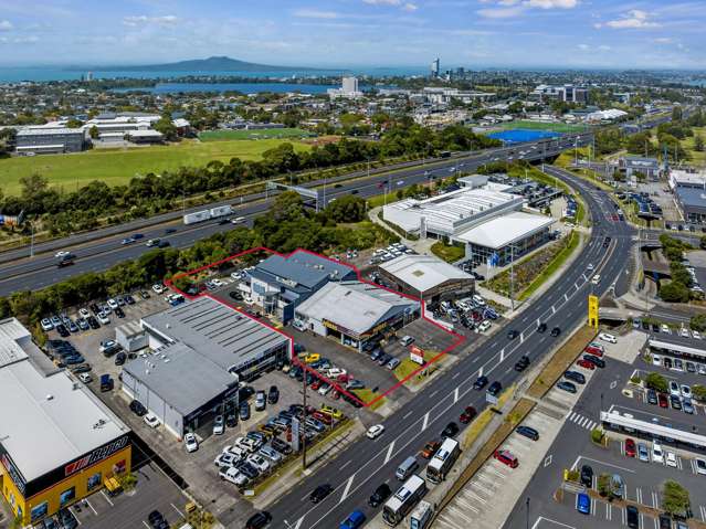 71-73 Wairau Road Wairau Valley_1