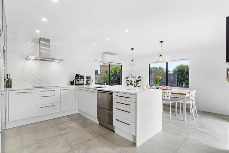 8 Toomer Place Beachlands Manukau City Houses for Rent One Roof