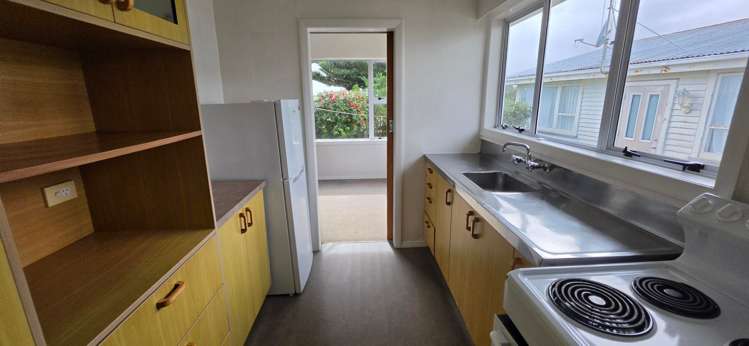  44 Manuka Street Ōtaki Beach_1