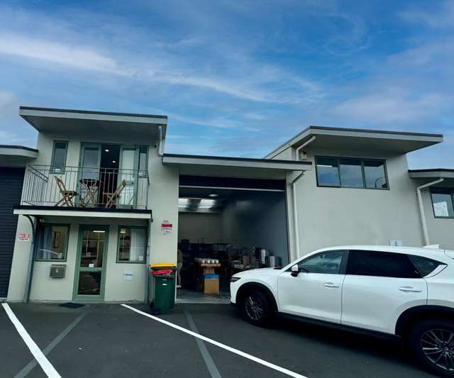 Bite Size Wairau Industrial Unit 100m2