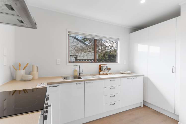 1/15 Seaview Terrace Mount Albert_5