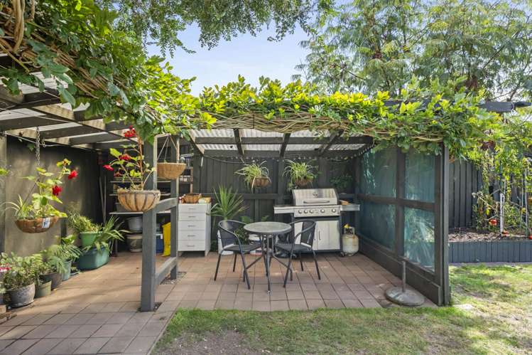 241 Shortland Street Aranui_19