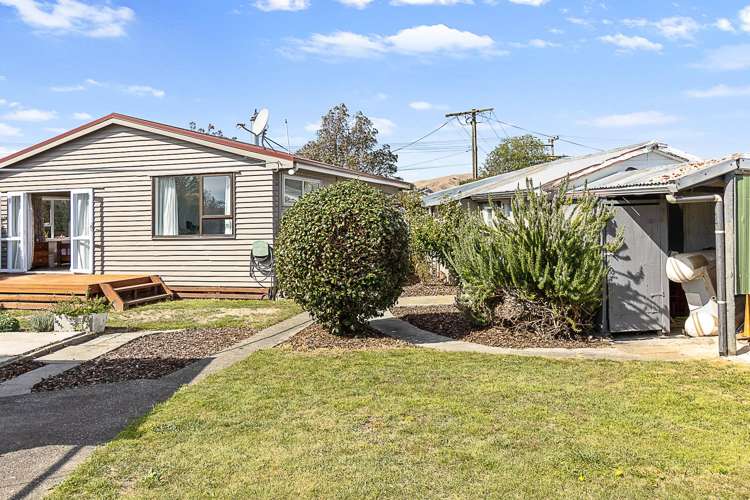 196 Maxwell Road_0