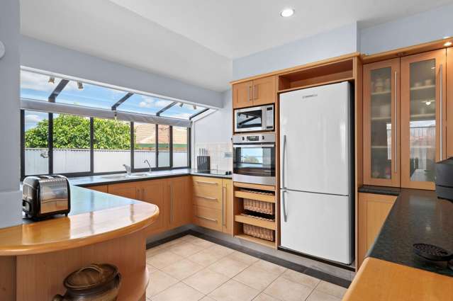 Central Convenience Meets Quiet Cul-de-Sac Living