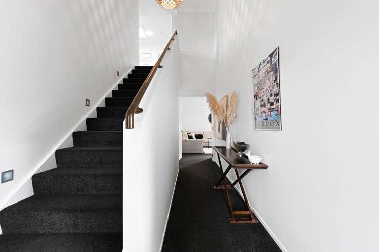 194 Saint James Drive Huntington_17