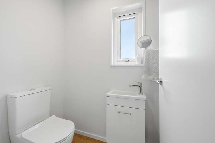 5B Madeley Road Mount Pleasant_17