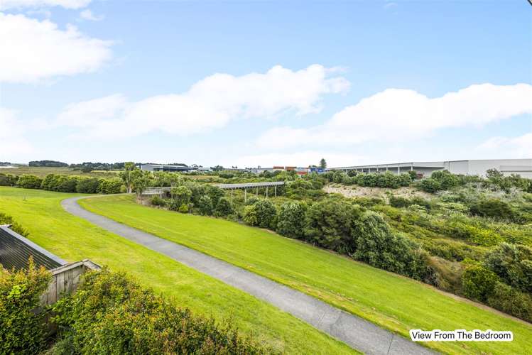 87 Naylors Drive Mangere_14