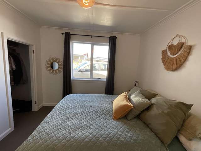 2/14 Karamu Street Strandon_4