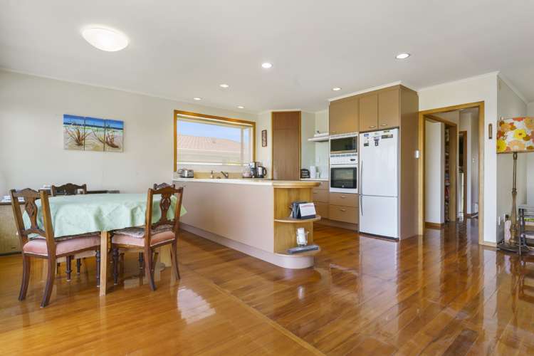 67 Karewa Parade Papamoa_12