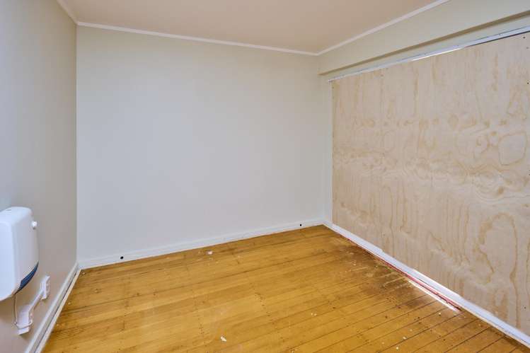 4, 6, 8 Nuku Street Strathmore Park_21
