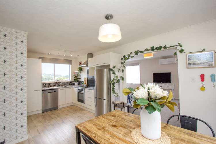 54 Dominica Crescent Grenada Village_2