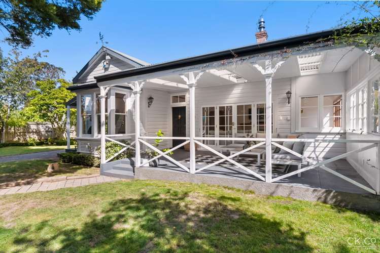 2 Barton Road Heretaunga_33
