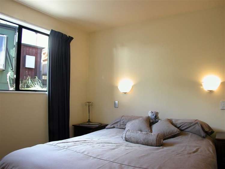 18a Watts Road Fernhill/Sunshine Bay_1