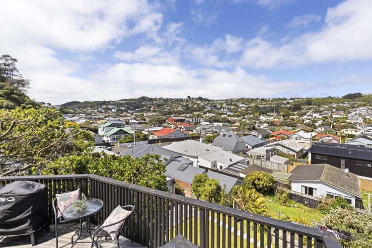 9/3 Severn Street Island Bay_7