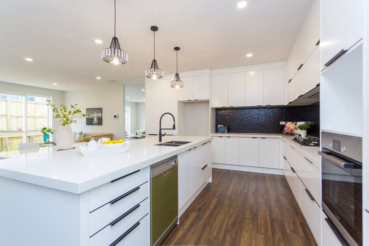 8 Taraire Place Orewa_10