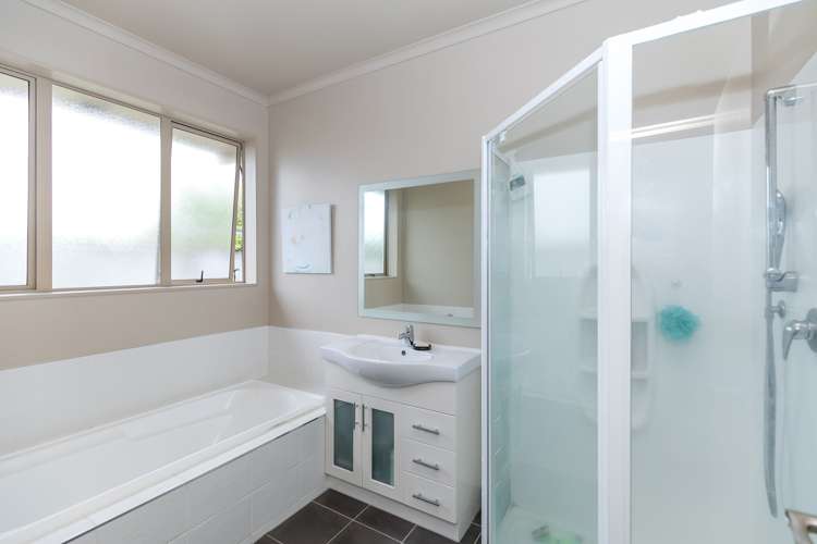 131f Rototuna Road Rototuna_13