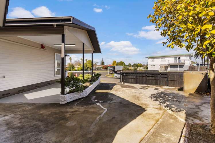 66 Sunlands Drive Manurewa_16