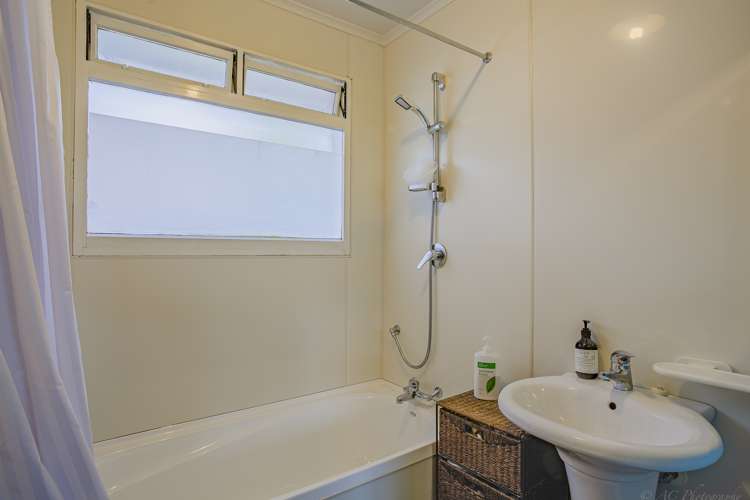 9 Grantlea Drive Marchwiel_13