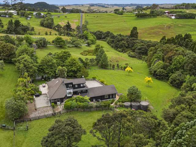 1439 Old North Road Helensville_4