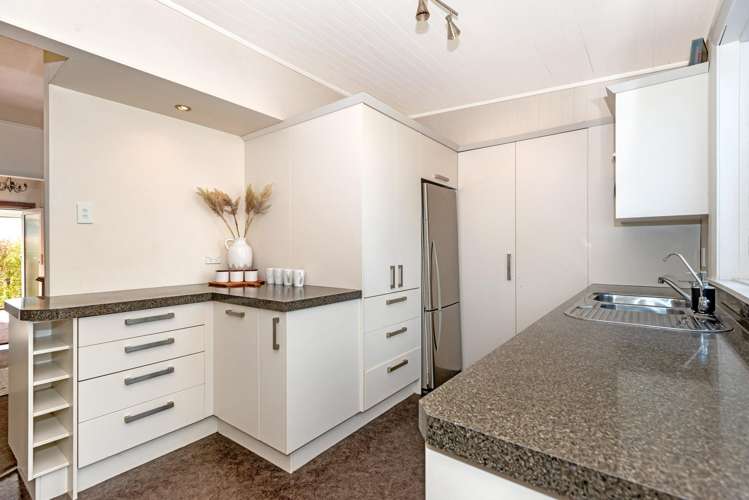 19 Macdonald Road Matawhero_10