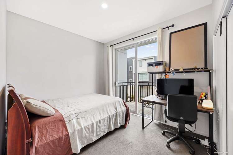 14 Ceramic Lane New Lynn_7