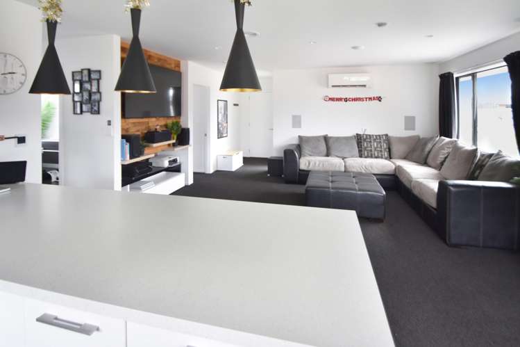 15 Lakeland Avenue Twizel_3