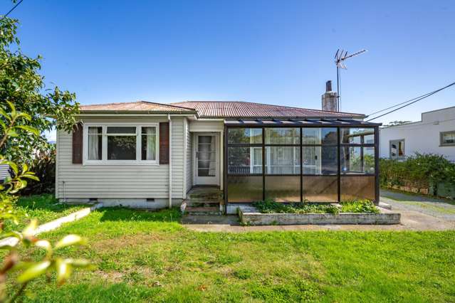 412 High Street South Carterton_1