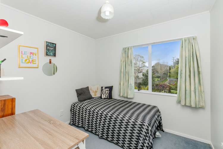 57 Meadowvale Rise Titirangi_12