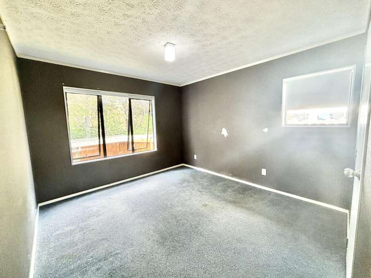 77 Meadowvale Rise Titirangi_9