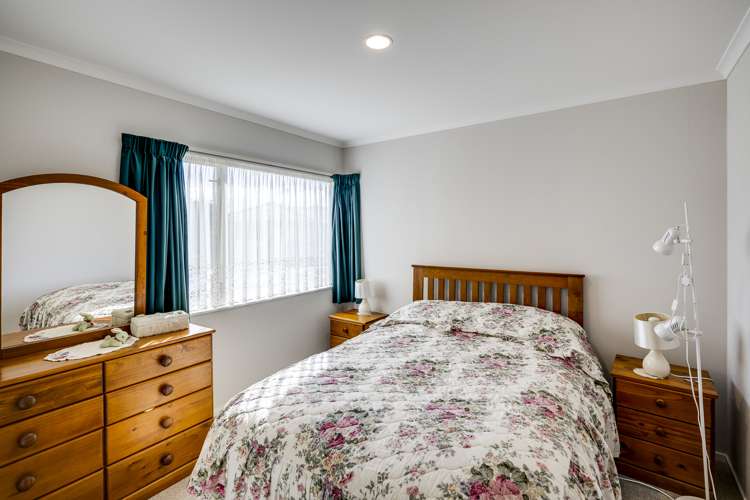 3 Ellerslie Place Taradale_14