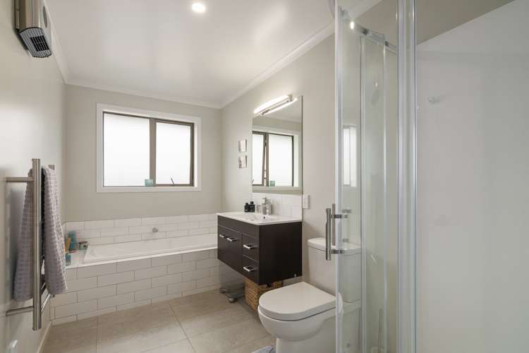 32 Wanderers Avenue Brightwater_9