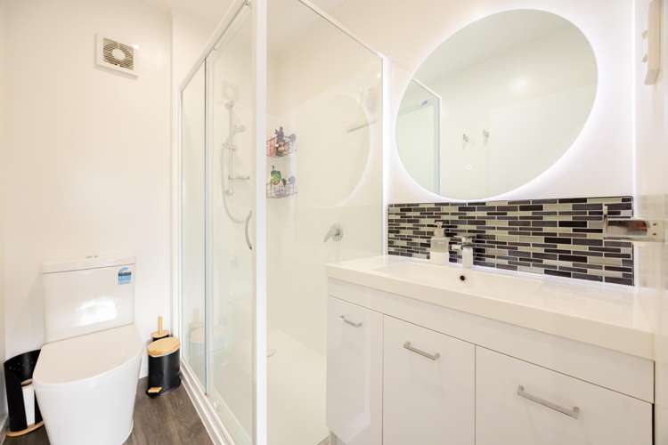 402 Park Road South Akina_18