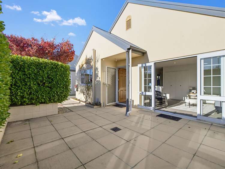4/55 Parade Court Addington_26