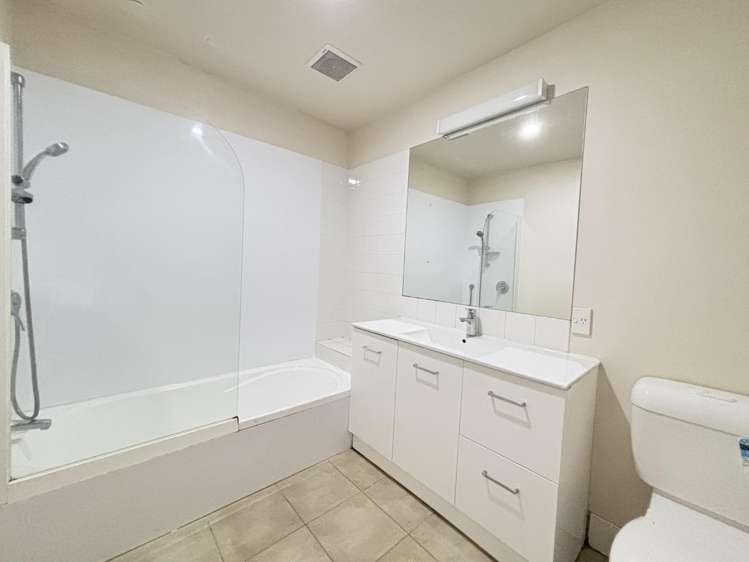 10/41 Waller Tce Christchurch Central_12