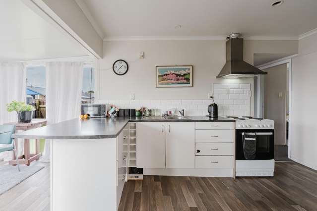 9 Breckons Avenue Nawton_2