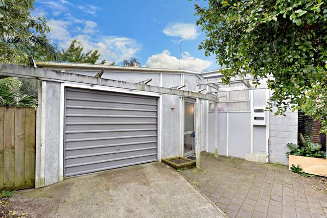 14a Hobart Crescent Wattle Downs_2