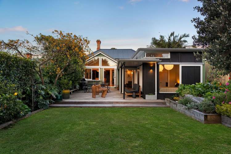 10 Northland Street_0