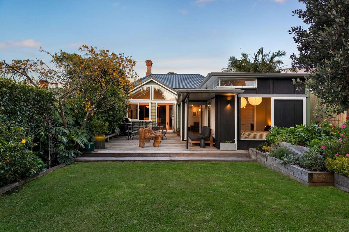 10 Northland Street_0