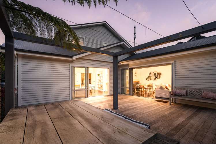 8 Lochiel Road Khandallah_5