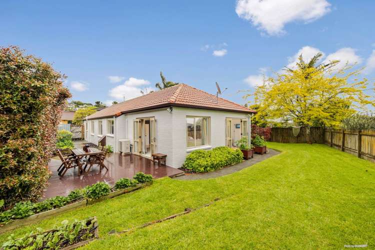 38 Earnslaw Crescent Clover Park_15